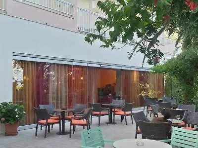 Ipsos Beach Hotel Szálloda