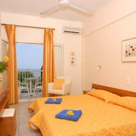 Ipsos Beach Hotel 호텔 3*