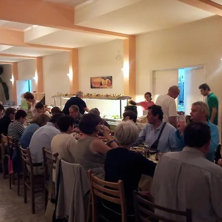 Ipsos Beach Hotel 호텔