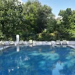 Ipsos Beach Hotel Hotell