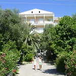 Hotell Ipsos Beach Hotel Ypsos