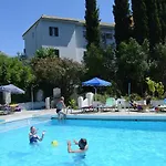 Ipsos Beach Hotel 3* Ypsos