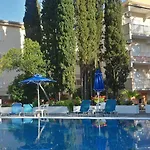 Ipsos Beach Hotel Hotell 3*