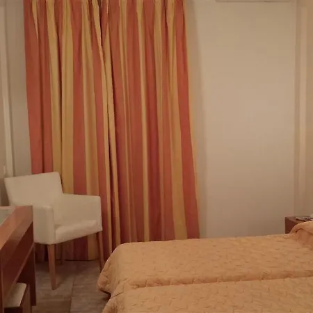 Ipsos Beach Hotel 3*