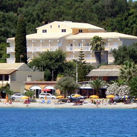 Ipsos Beach Hotel 酒店 3*