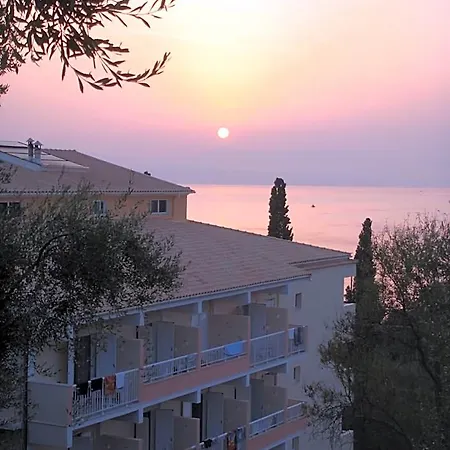 Ipsos Beach Hotel 3* Ύψος
