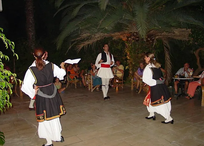 Ipsos Beach Hotel 3*