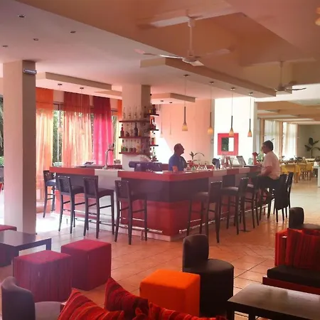 Ipsos Beach Hotel 3*