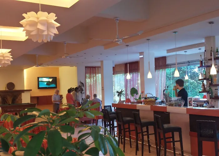 Hotel Ipsos Beach Hotel