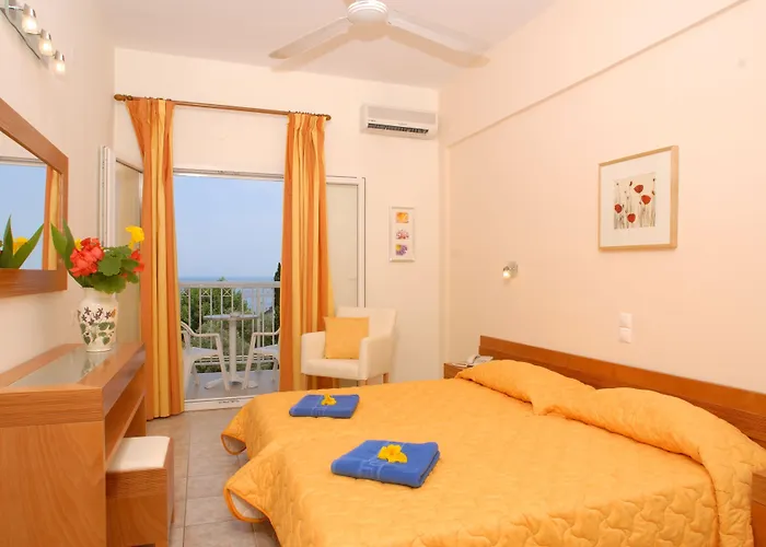 酒店 Ipsos Beach Hotel 3*