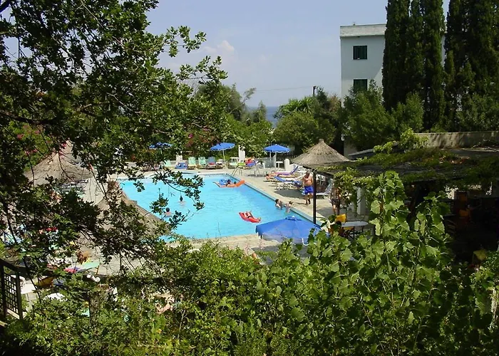 酒店 Ipsos Beach Hotel 3*